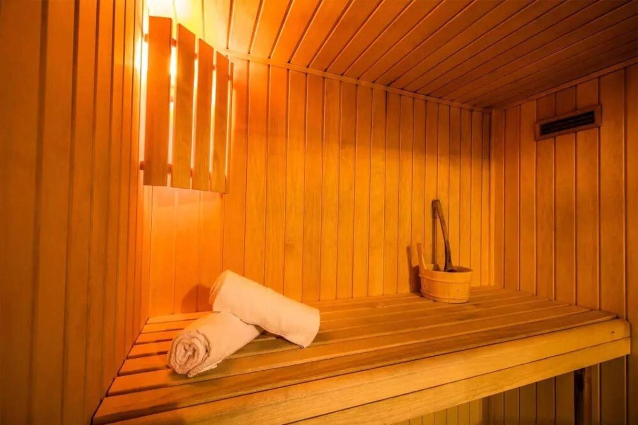Chalet Moeki Acces Piscine Sauna Les Déserts Esterno foto